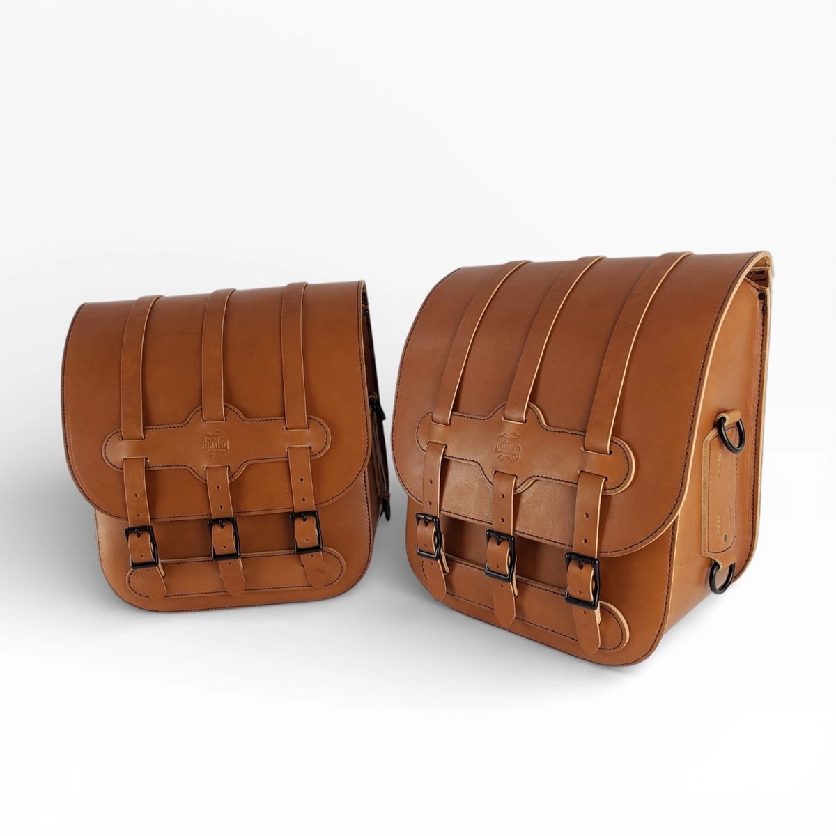 CUSTOM BUILD: The "London Tan" Touring Suite (US01 Bags + Matching Seat & Backrest)