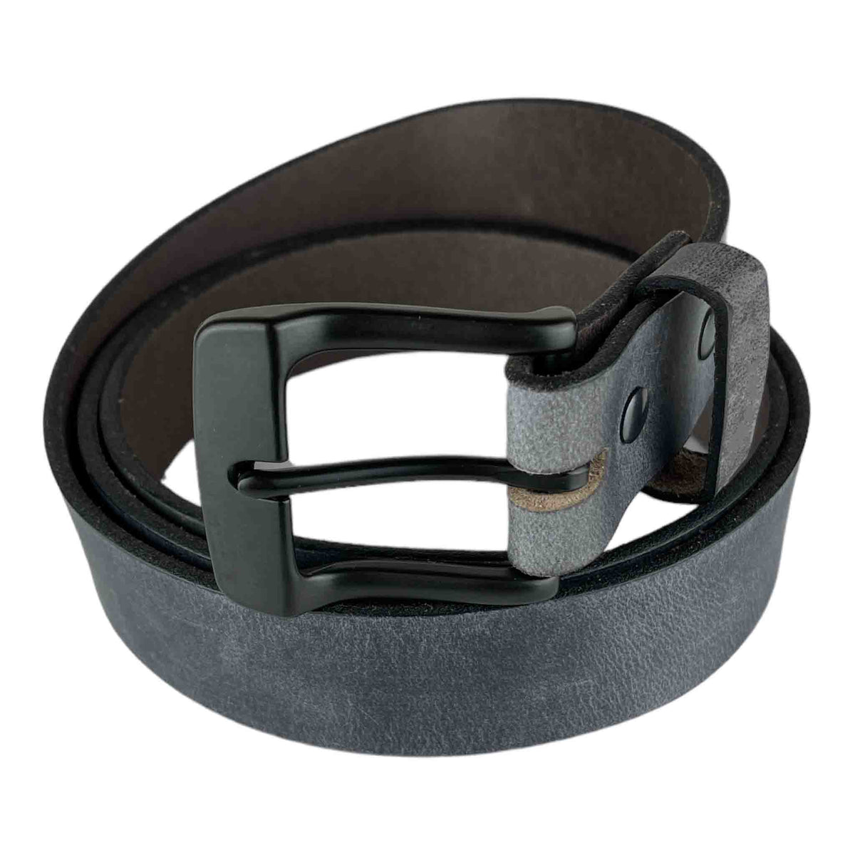Introducing BAD&G CUSTOMS premium 1.5" Water Buffalo Leather Belts – a fusion of timeless craftsmanship and rugged elegance. Handcrafted with care, each belt showcases the unique character and durability of genuine water buffalo leather, known for its exceptional strength and natural grain patterns.