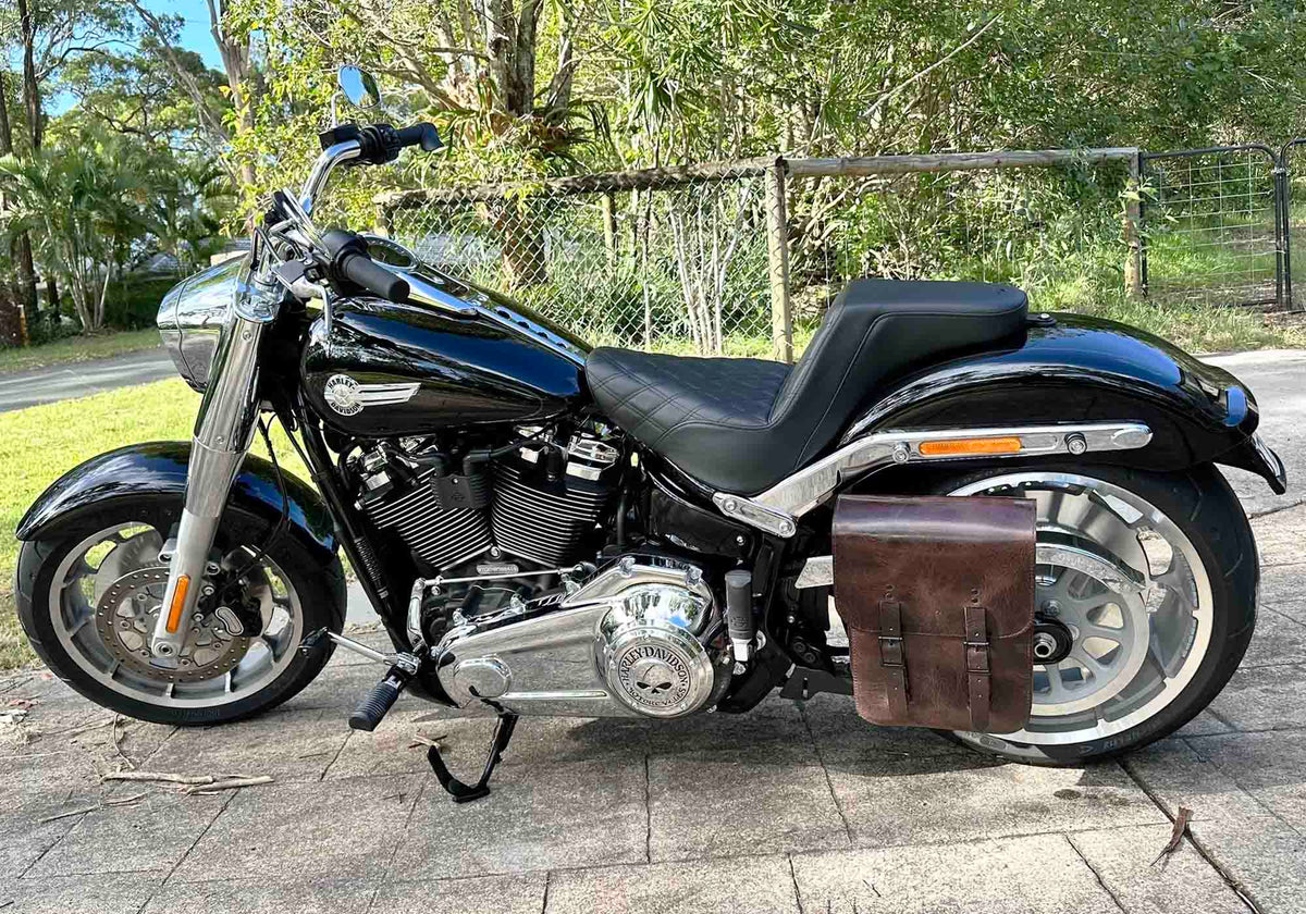 Harley-Davidson Softail Solo Bag Saddlebags SHL04 BAD&G CUSTOMS BAD and G