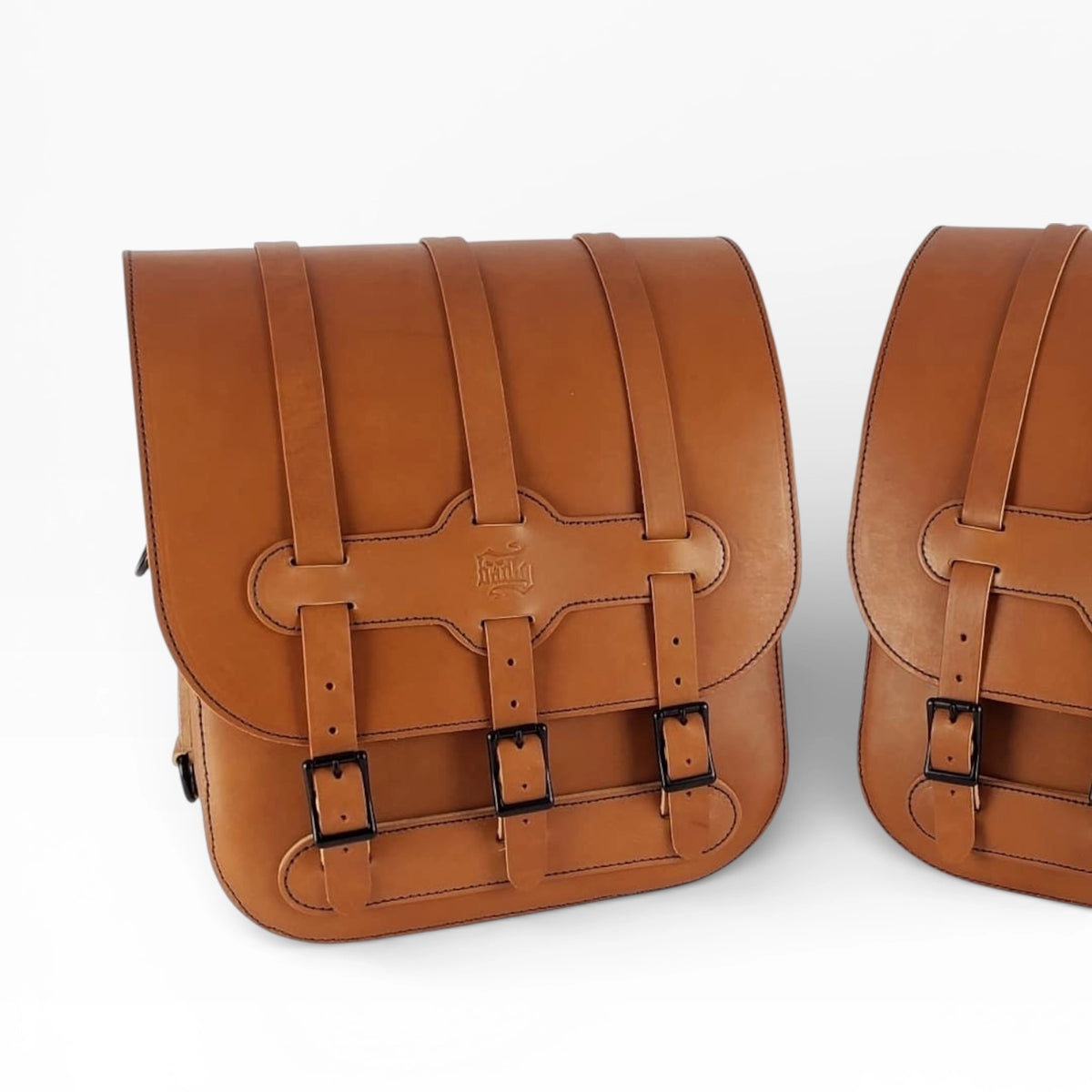 CUSTOM BUILD: The "London Tan" Touring Suite (US01 Bags + Matching Seat & Backrest)
