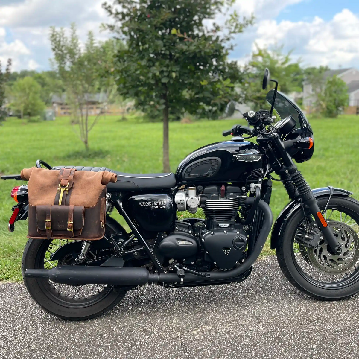 Universal Leather Rolltop Pannier - URP01 (Solo Bag)