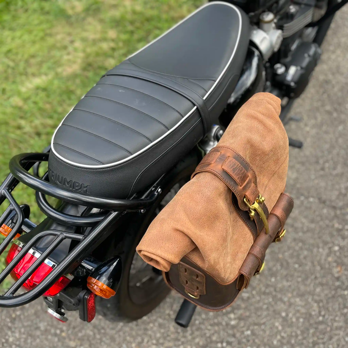 Universal Leather Rolltop Pannier - URP01 (Solo Bag)